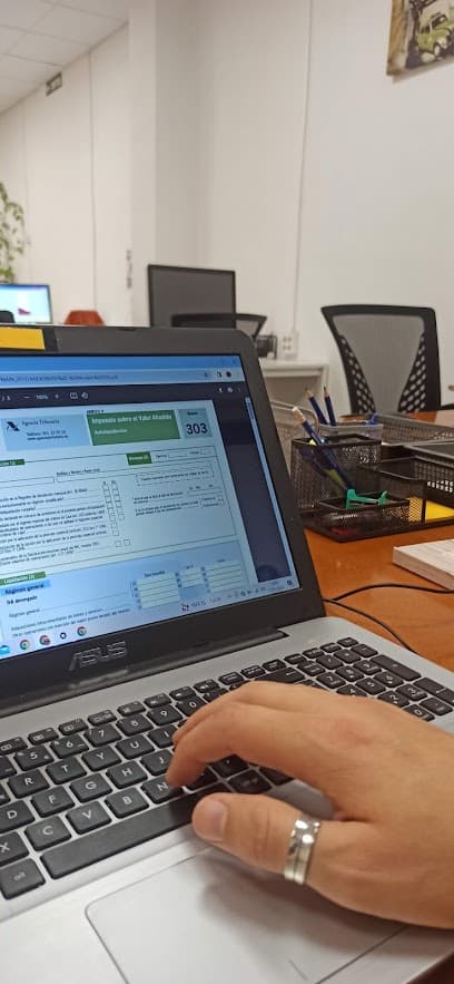 Foto de Climent Asesores - fiscal & contable