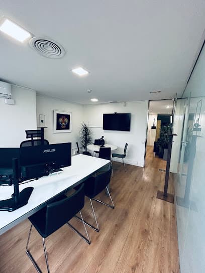 Foto de Octoedro | Asesoría para empresas y autónomos (Fiscal, Laboral y Contable)